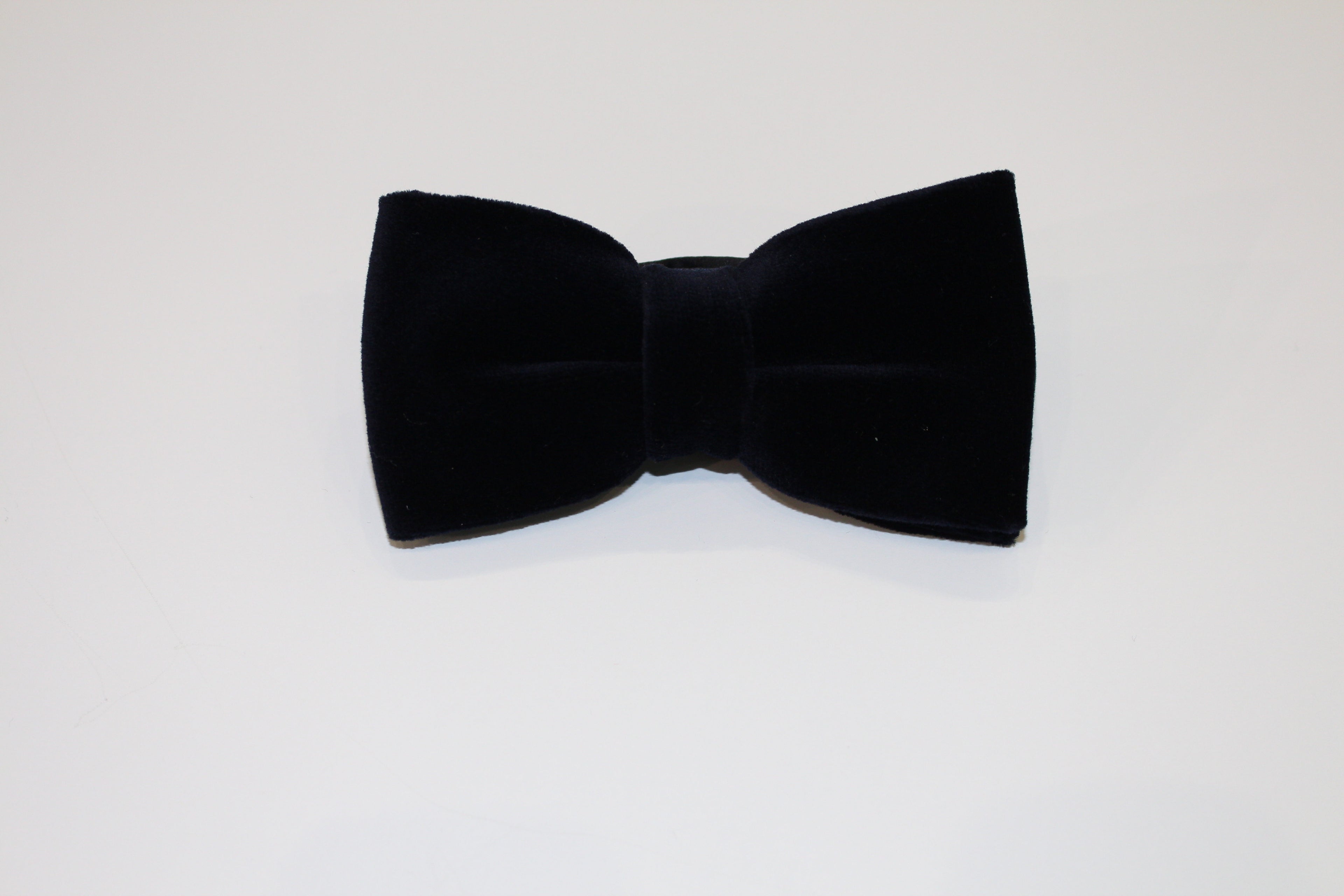 Velvet Bow Tie (Navy) Pre-Tied