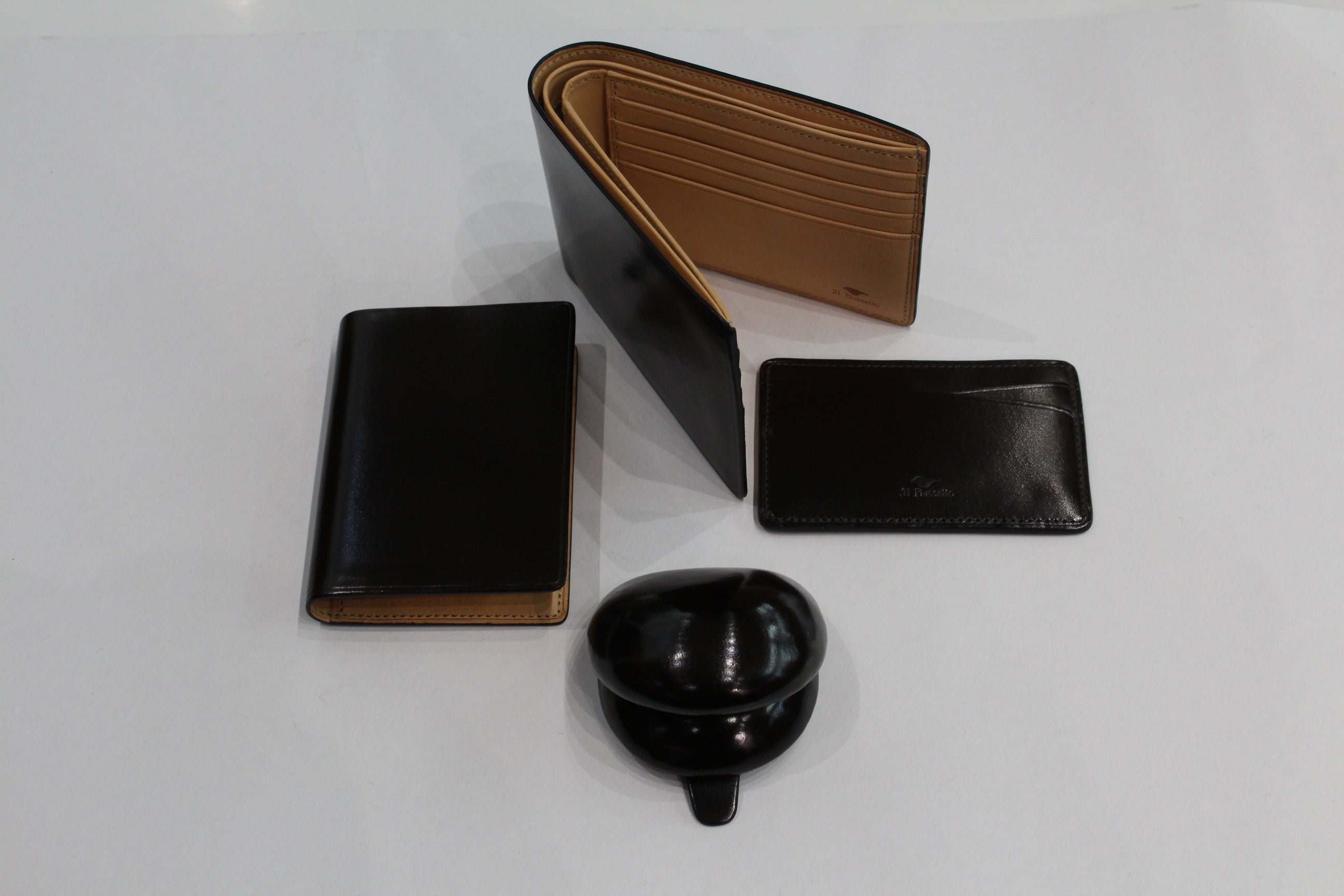 Il Bussetto Cardholder (Black)