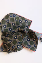 Load image into Gallery viewer, Geometric Olive Print Wool-Silk Pocket Square
