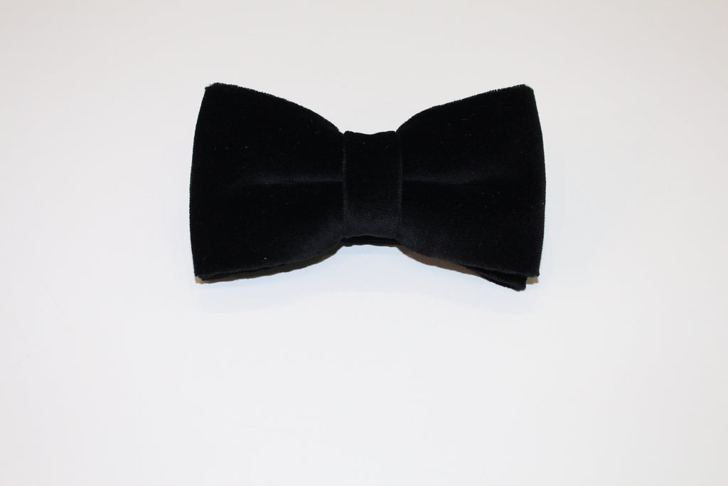 Velvet Bow Tie (Black)