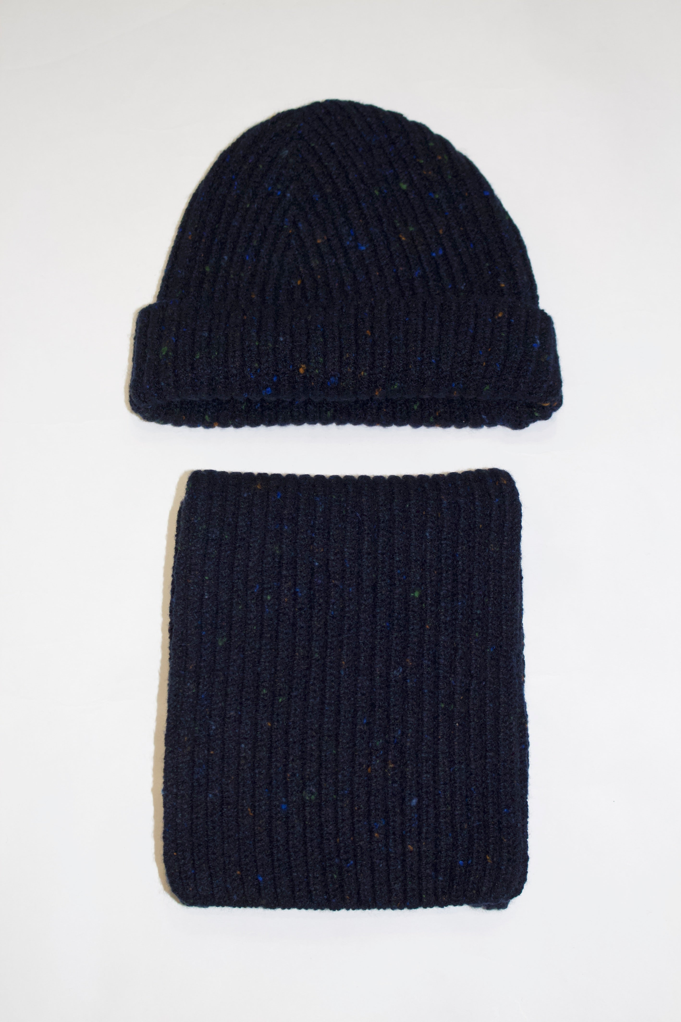 Inis Meain Cashmere /Wool Ribbed Scarf (Prussia)