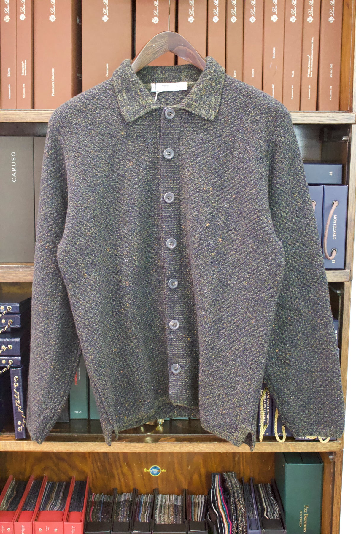 Inis Meain Cashmere blend  Breiden Shirt Jacket in Olive Donegal fleck