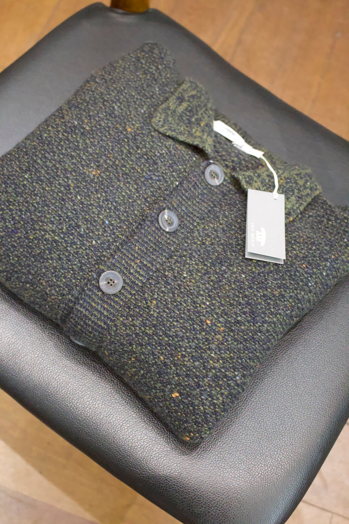 Inis Meain Cashmere & Merino Wool Breiden Shirt Jacket in Olive Donegal fleck