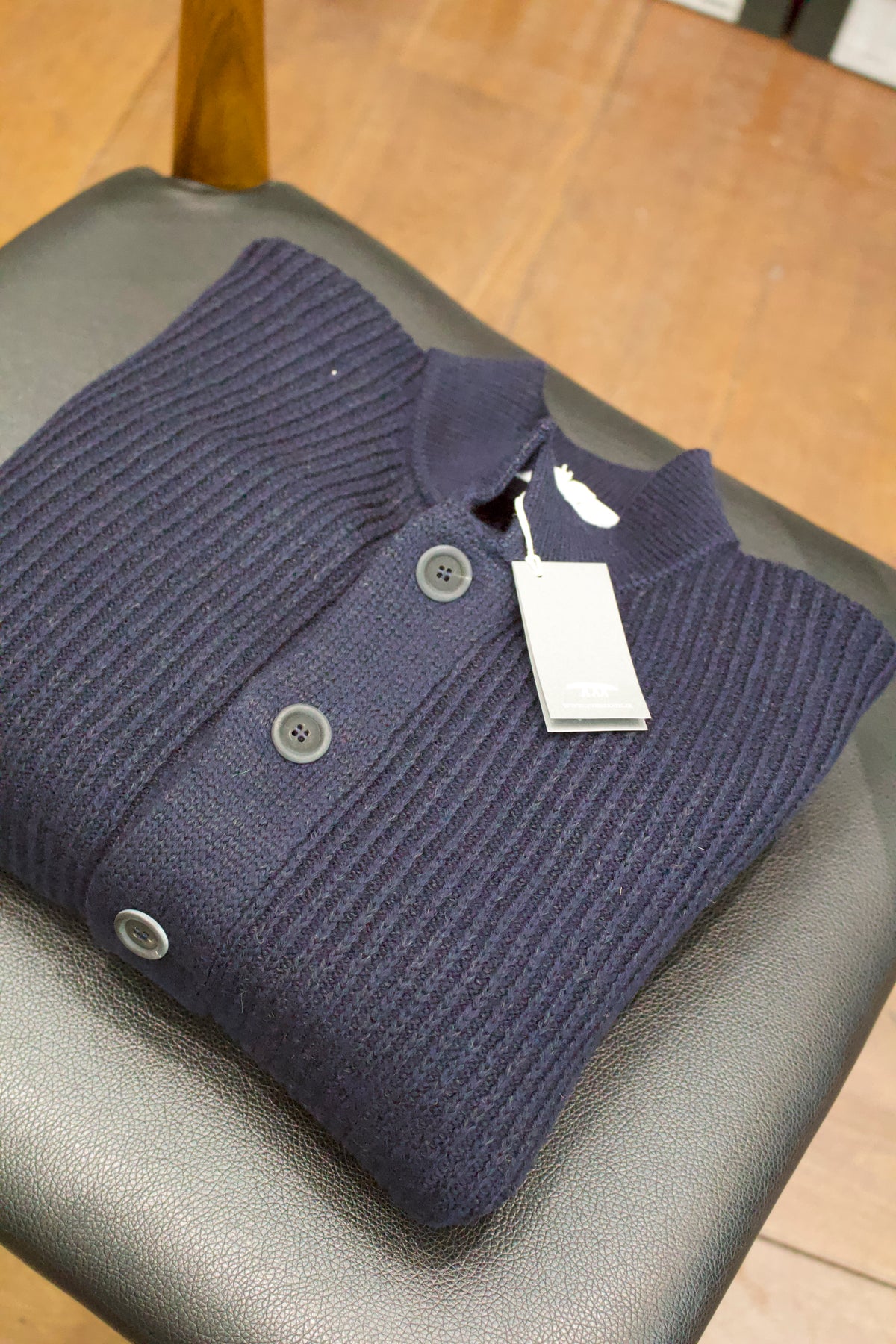 Inis Meain Ribbed Merino  Wool /Linen blend Boatbuilder jacket in Navy