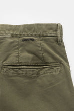 Load image into Gallery viewer, Incotex Slim Fit Cotton Twill Chino, Olive
